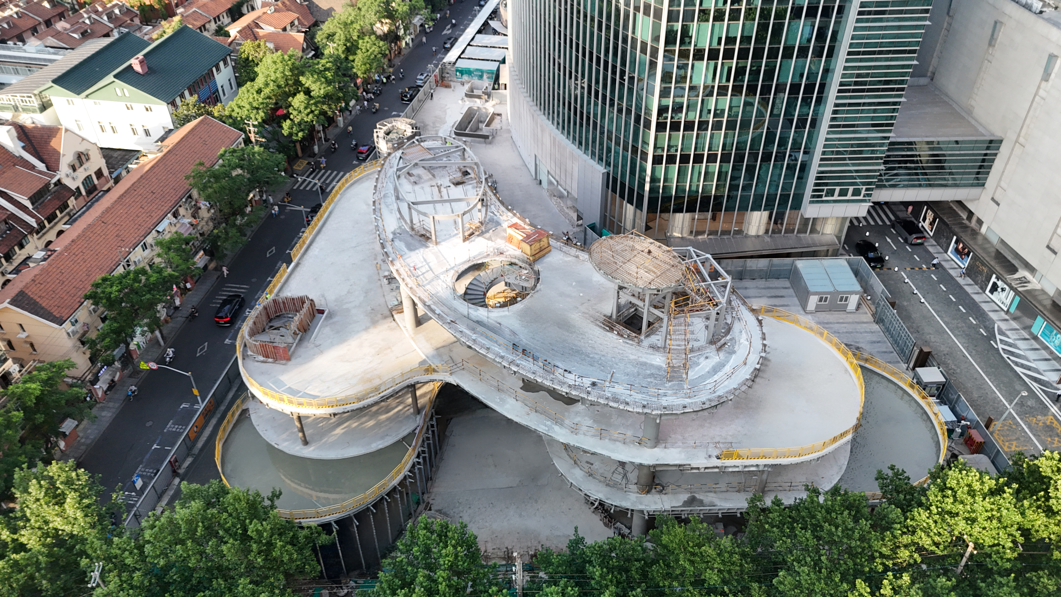 The Pavilion Extension at Plaza 66 has topped out on schedule and will expand the mall’s retail space by 13% based on leasable floor area