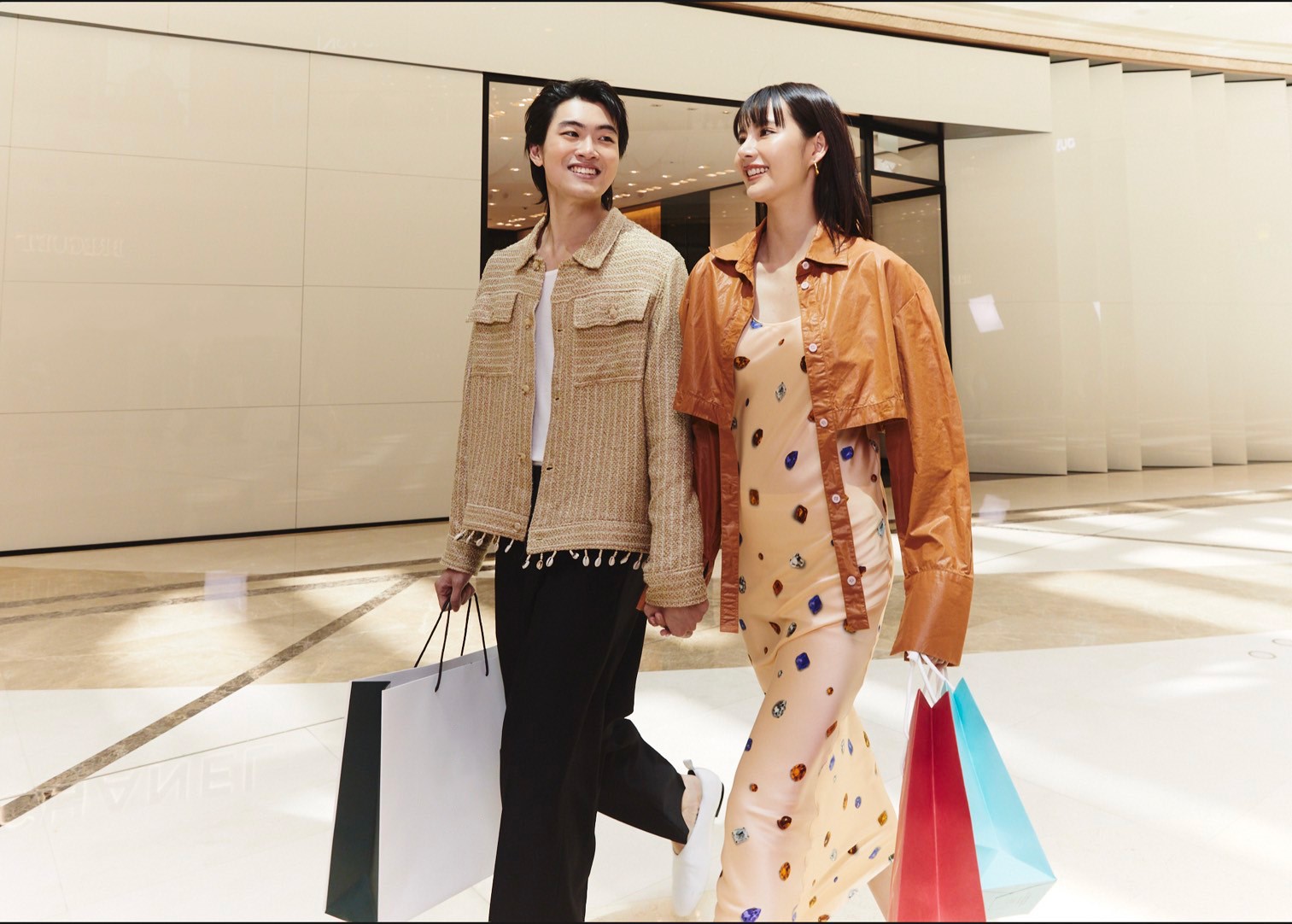 This golden autumn, visit Galaxy Macau to ease your shopping spree and win unrivalled shopping rewards or prizes at lucky draws – a one-of-a-kind shopping experience.
